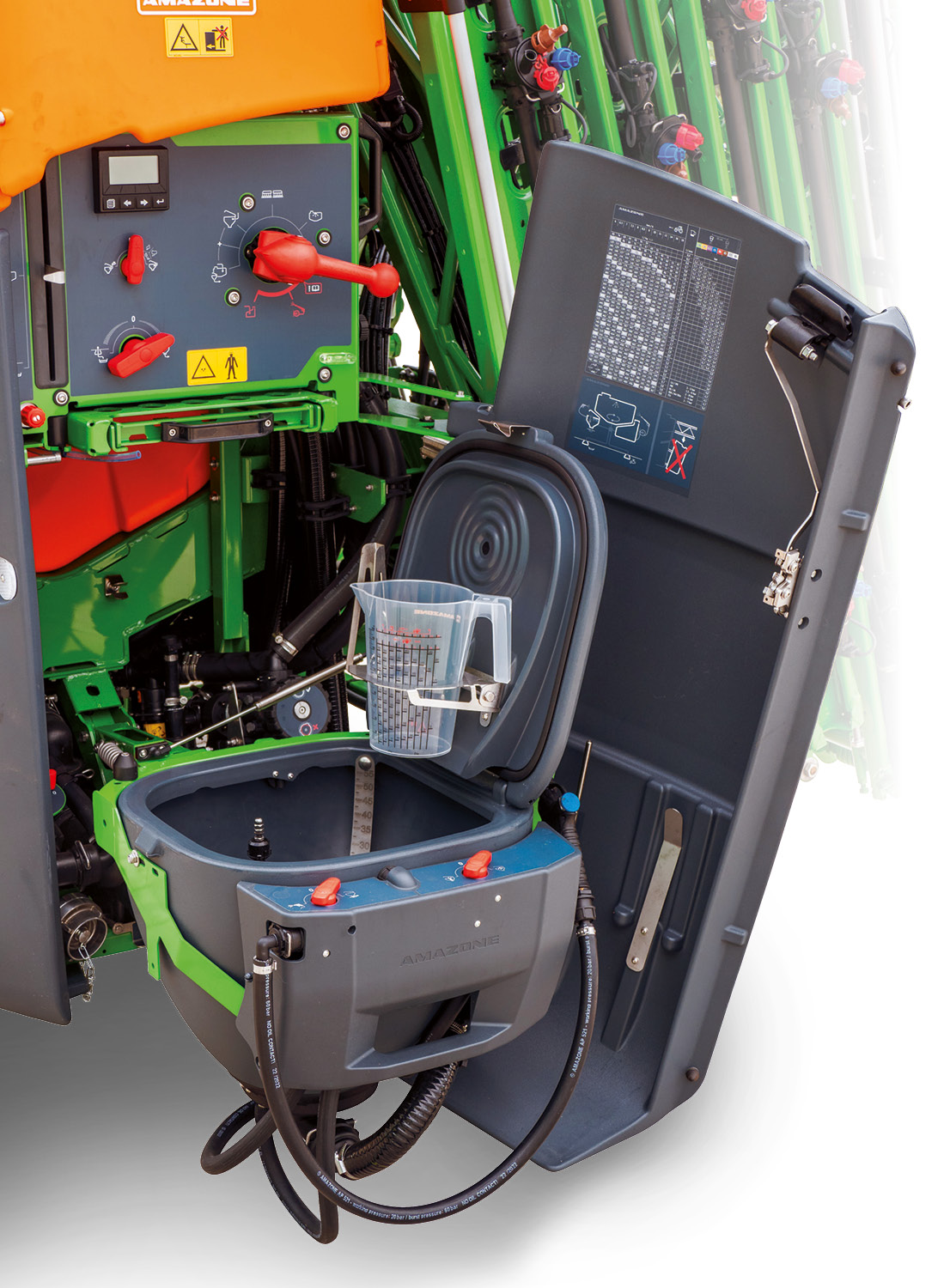 UF2002_d0_kw_P7202020_d2_230831_web