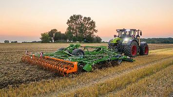 Cobra7000-2TX_Claas_d0_kw_DJI_0927_d1_210913_LO-opt__