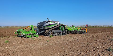 AgXeed_Agbot_Amazone_Cenio3000Super_Doppelmesserwalze