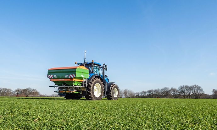 ZA-TS4200_NewHolland_d0_kw_P3257189